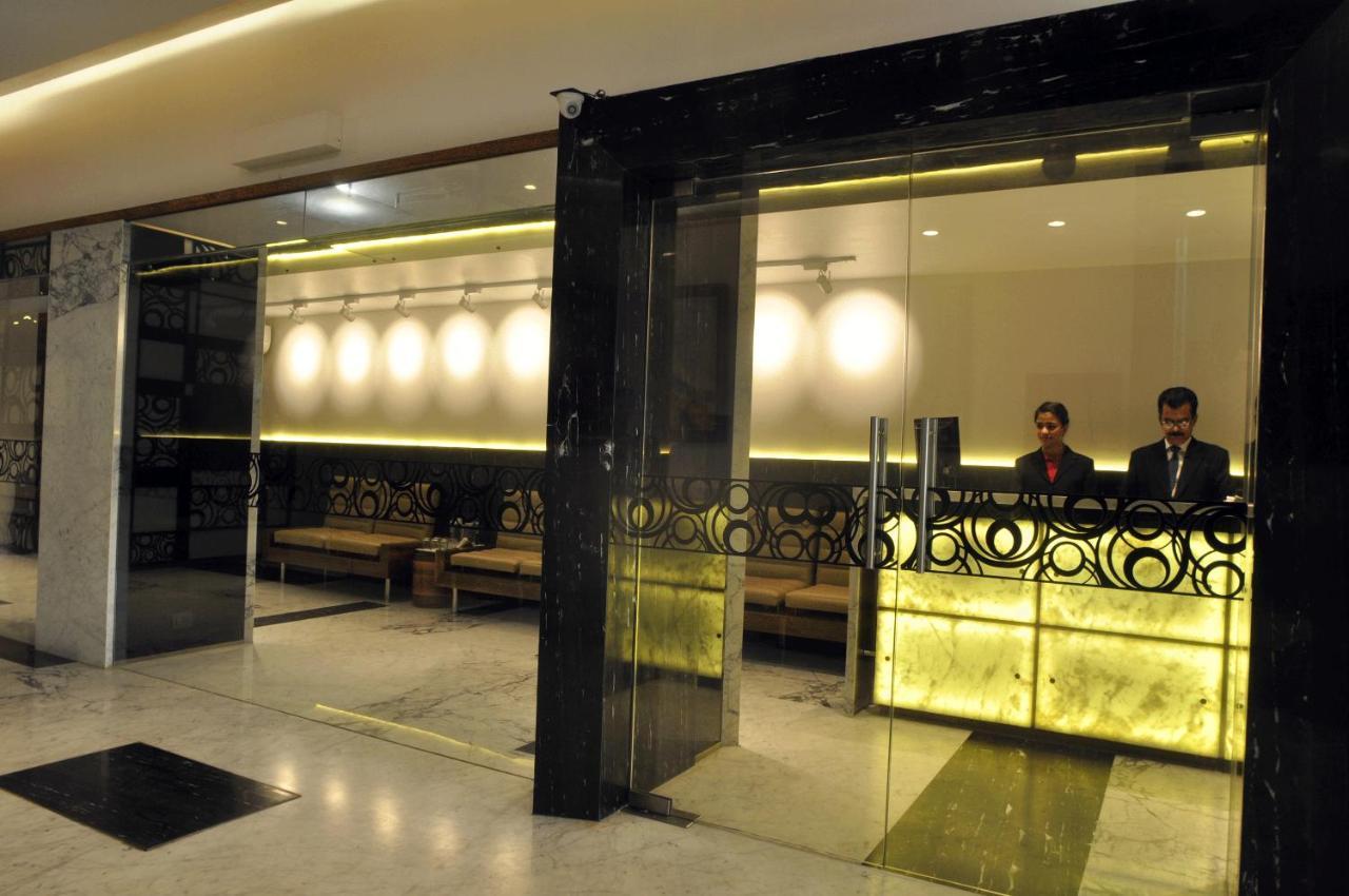 Hotel Diplomat, Colaba Mumbai Bagian luar foto
